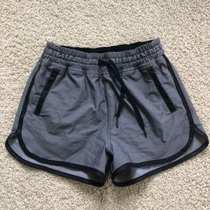 Lululemon shortsr